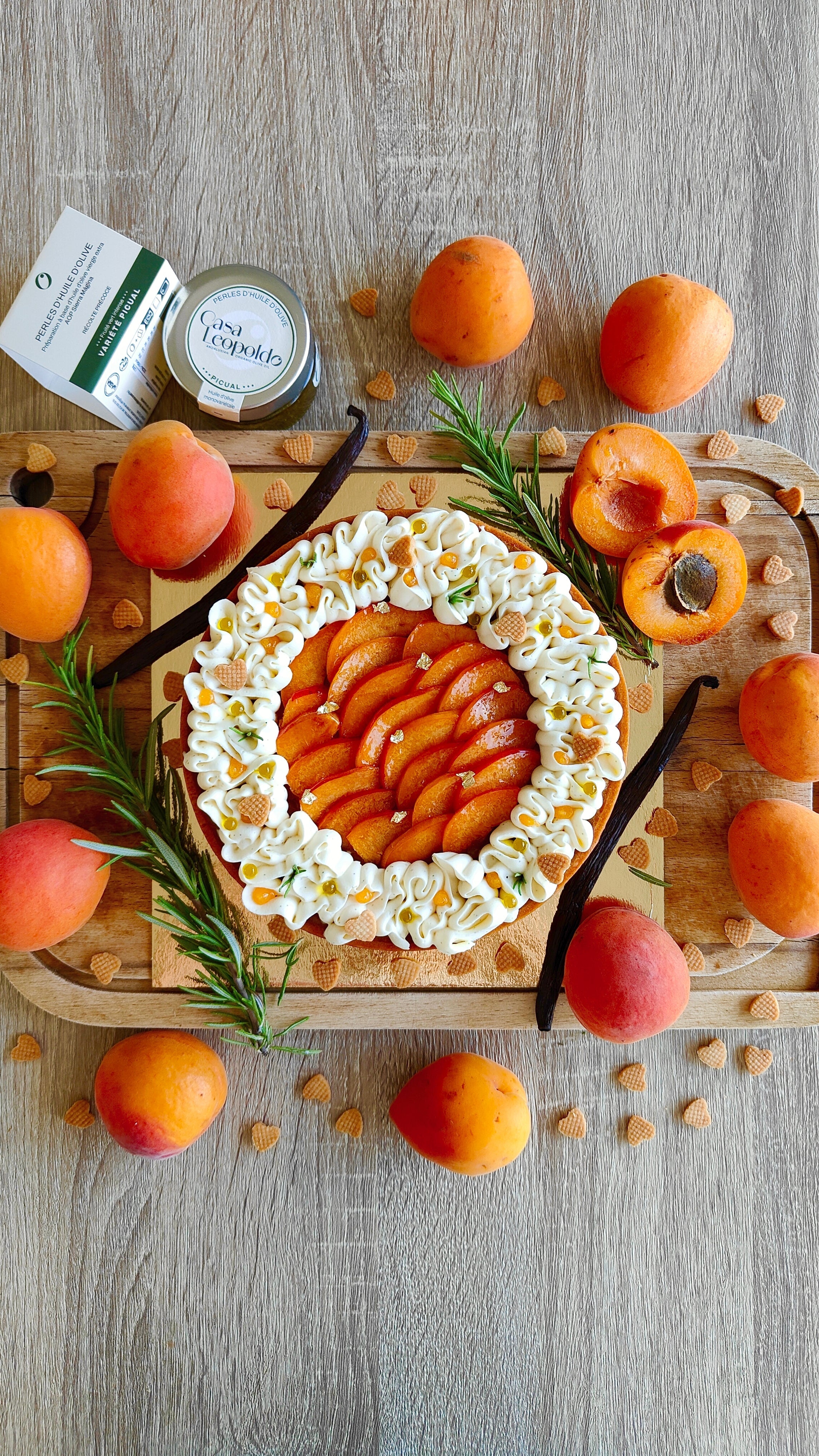 Tarte abricot, romarin et vanille
